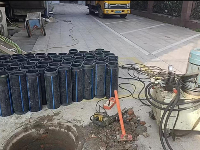 郯城PE置换管厂家 DN315置换管 非开挖管短管置换